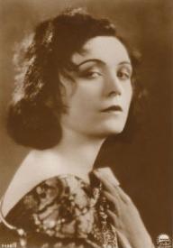 A Paramount publicity still of Pola Negri A Paramount publicity still of Pola Negri