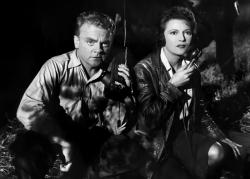 James Cagney and Annabella in 13 Rue Madeleine. James Cagney and Annabella in 13 Rue Madeleine.