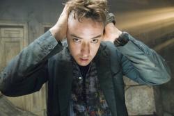 John Cusack in room 1408. John Cusack in room 1408.