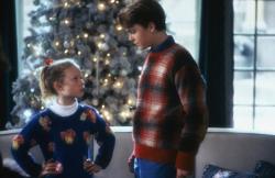 Thora Birch and Ethan Embry in All I Want for Christmas