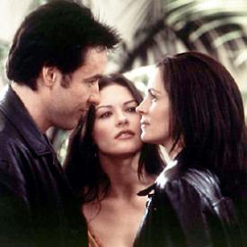 John Cusack, Catherine Zeta-Jones and Julia Roberts in America's Sweethearts.