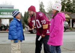 Philip Bolden, Ice Cube and Aleisha Allen in Are We There Yet?