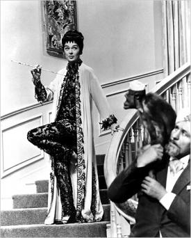 Rosalind Russell in Auntie Mame. Rosalind Russell in Auntie Mame.