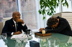 Mos Def and Mark Ruffalo in Begin Again. Mos Def and Mark Ruffalo in Begin Again.