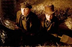 Simon Pegg and Andy Serkis in Burke & Hare.