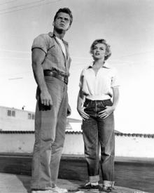 Keith Andes and Marilyn Monroe in Clash by Night