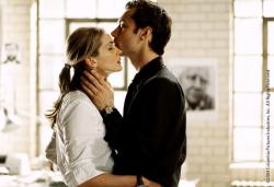 Julia Roberts and Jude Law in Closer.