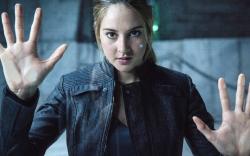 Shailene Woodley in Divergent.