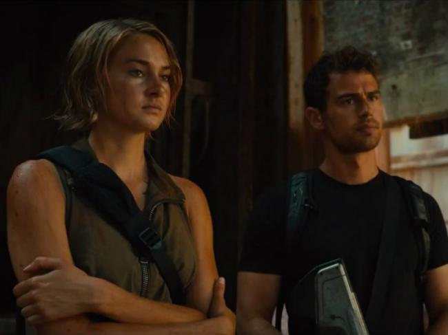Shailene Woodley and Theo James in Allegiant. Shailene Woodley and Theo James in Allegiant.