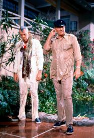 Lee Marvin and John Wayne in Donovan's Reef. Lee Marvin and John Wayne in Donovan's Reef.
