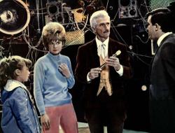 Roberta Tovey, Jennie Linden, Peter Cushing and Roy Castle in Doctor Who and the Daleks.