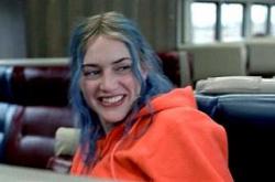 Kate Winslet in Eternal Sunshine of the Spotless Mind. Kate Winslet in Eternal Sunshine of the Spotless Mind.