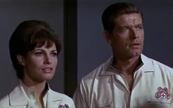 Raquel Welch and Stephen Boyd in Fantastic Voyage