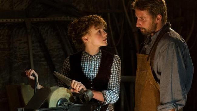 Carey Mulligan and Matthias Schoenaerts in Far from the Madding Crowd Carey Mulligan and Matthias Schoenaerts in Far from the Madding Crowd
