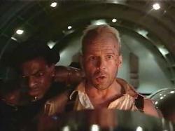 Chris Tucker and Bruce Willis in The Fifth Element