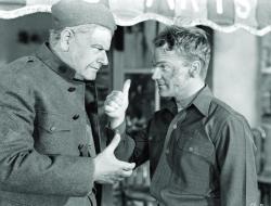 Alan Hale and James Cagney in The Fighting 69th.