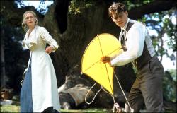 Kate Winslet and Johnny Depp in Finding Neverland.