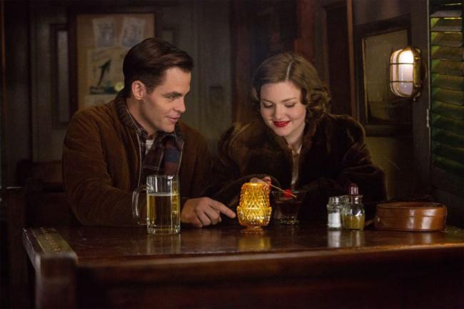 Chris Pine and Holliday Grainger in The Finest Hour