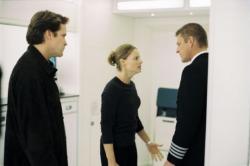 Peter Sarsgaard, Jodie Foster and Sean Bean in Flightplan.