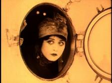 Theda Bara in A Fool There Was.