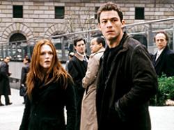 Julianne Moore and Dominic West in The Forgotten. Julianne Moore and Dominic West in The Forgotten.