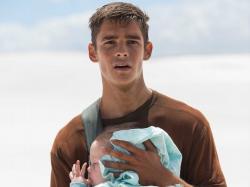 Brenton Thwaites in The Giver