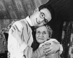 Harold Lloyd and Anna Townsend in Grandma's Boy