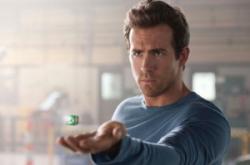 Ryan Reynolds as Hal Jordan in Green Lantern.