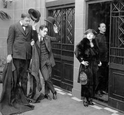 Roy Brooks, Harold Lloyd and Mildred Davis in High and Dizzy