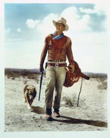 John Wayne has never been better than in Hondo John Wayne has never been better than in Hondo