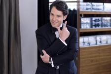 Paul Rudd shows off his comic charm. Paul Rudd shows off his comic charm.