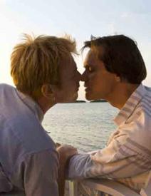 Ewan McGregor and Jim Carrey play real life lovers Phillip Morris and Steven Russell. Ewan McGregor and Jim Carrey play real life lovers Phillip Morris and Steven Russell.