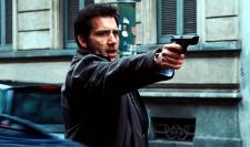 Clive Owen deserves better than this mediocre thriller. Clive Owen deserves better than this mediocre thriller.