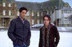 Adrien Brody and Kiera Knightley in The Jacket.