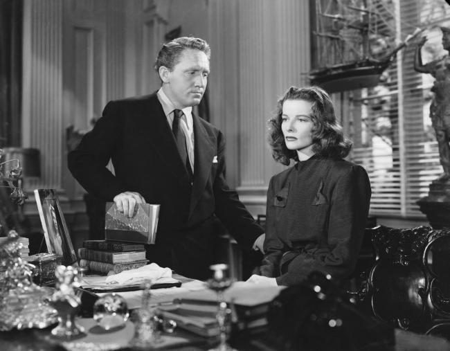 Spencer Tracy and Katharine Hepburn in Keeper of the Flame. Spencer Tracy and Katharine Hepburn in Keeper of the Flame.