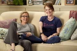 Annette Bening and Julianne Moore as the married with children Nic and Jules. Annette Bening and Julianne Moore as the married with children Nic and Jules.