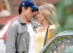Cruise and Diaz make like Grant and Hepburn. Cruise and Diaz make like Grant and Hepburn.