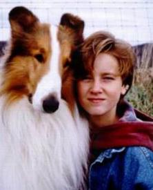 Lassie and Tom Guiry in Lassie.