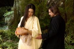 Koyuki and Tom Cruise in The Last Samurai.