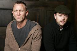 Daniel Craig and Matthew Vaughn on the set of Layer Cake