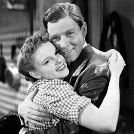 Judy Garland and George Murphy in Little Nellie Kelly.