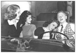 A publicity photo with Lana Turner, Ann Rutherford, Judy Garland and Mickey Rooney. A publicity photo with Lana Turner, Ann Rutherford, Judy Garland and Mickey Rooney.