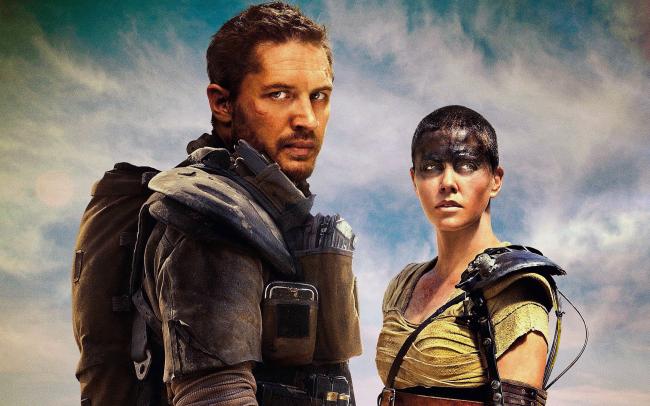 Tom Hardy and Charlize Theron in Mad Max: Fury Road