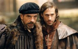 Jeremy Irons and Joseph Fiennes in Merchant of Venice