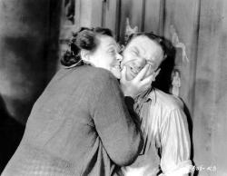 Marie Dressler and Wallace Beery in Min and Bill. Marie Dressler and Wallace Beery in Min and Bill.