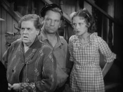 Marie Dressler, Wallace Beery and Dorothy Jordan in Min and Bill Marie Dressler, Wallace Beery and Dorothy Jordan in Min and Bill