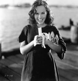 Paulette Goddard enjoys a banana in Modern Times