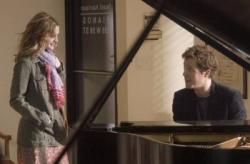 Drew Barrymore and Hugh Grant working on Music and Lyrics. Drew Barrymore and Hugh Grant working on Music and Lyrics.