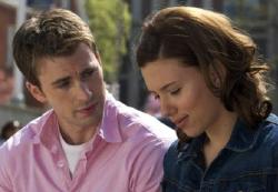 Chris Evans and Scarlett Johansson in The Nanny Diaries.