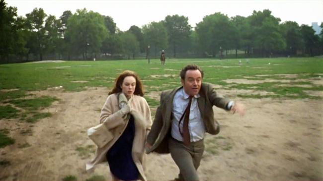 Sandy Dennis and Jack Lemmon in The Out of Towners.